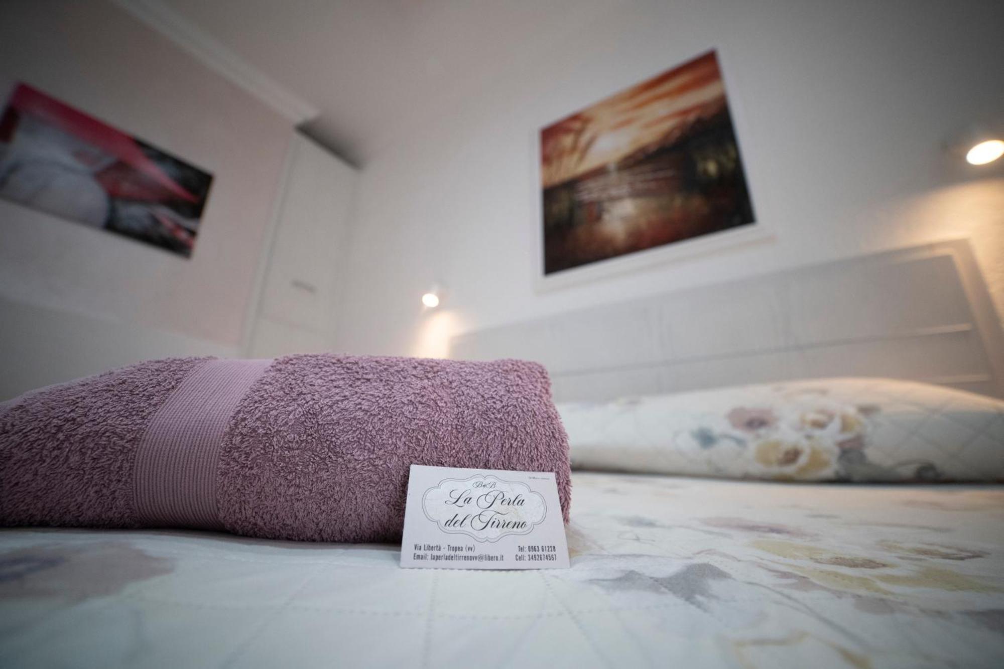 Bed and Breakfast La Perla Del Tirreno Tropea Habitación foto