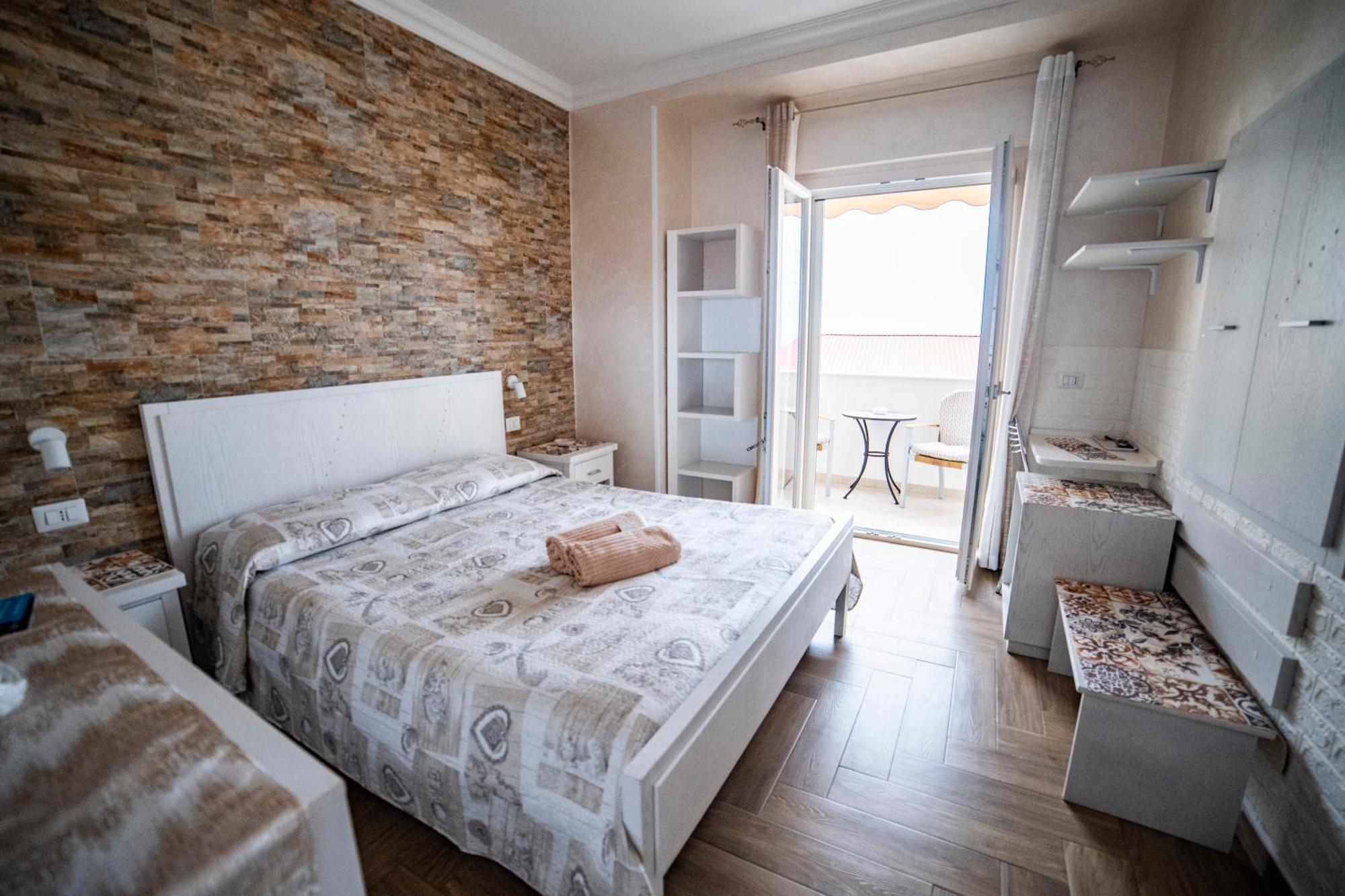 Bed and Breakfast La Perla Del Tirreno Tropea Exterior foto