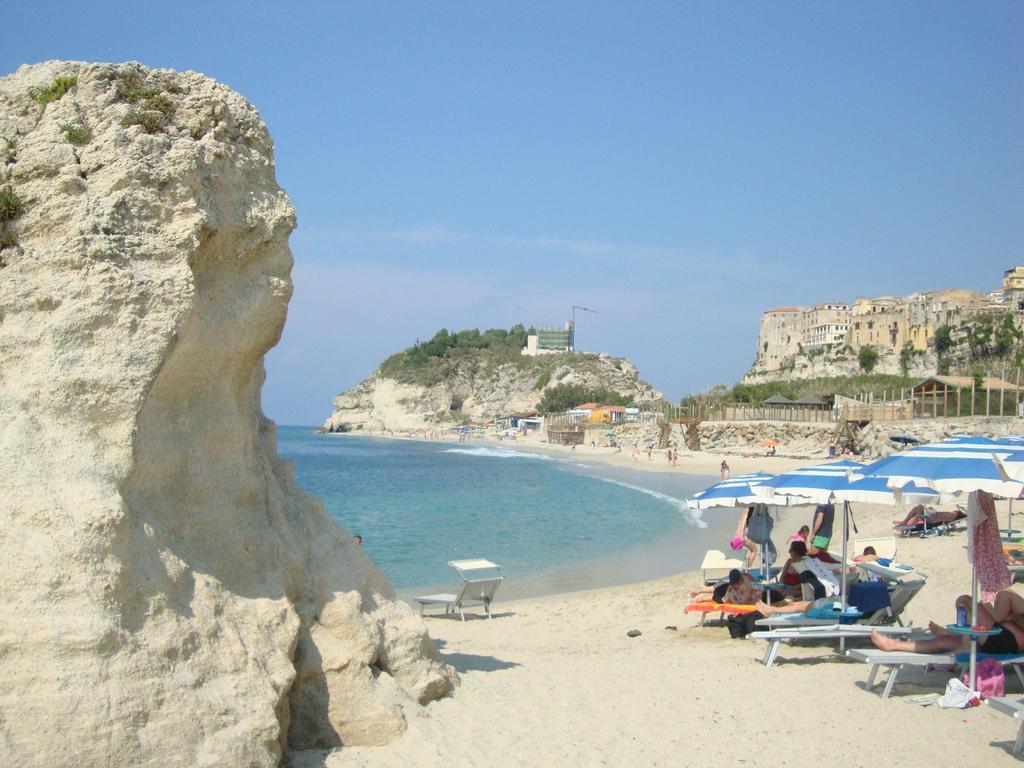 Bed and Breakfast La Perla Del Tirreno Tropea Exterior foto